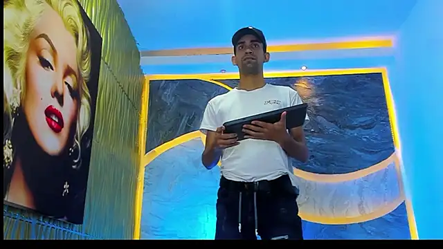 couplehot sex  online show from March 6, 3:45 am