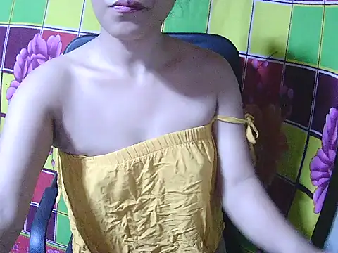 SweetHotBabe18 online show from May 29, 6:00 am