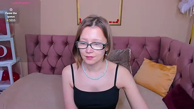 EmmaEthereal online show from April 9, 1:41 am