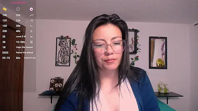 QueenRose94 online show from March 9, 12:19 pm