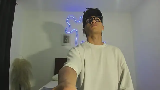 hardcoreheat ind online show from April 14, 1:05 am