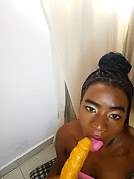 -hotebony online show from March 5, 8:59 pm