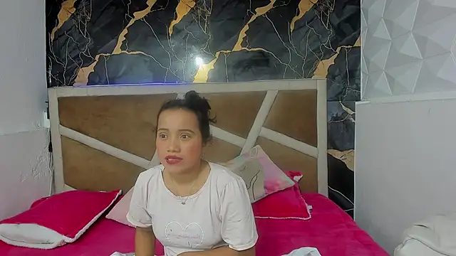 Kimmy london19 online show from April 13, 2:07 pm