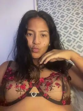 BabyFoxy online show from June 17, 6:15 am