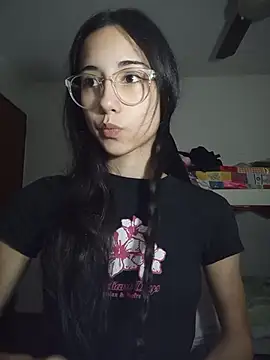 isaaabelaaa online show from April 14, 10:32 pm