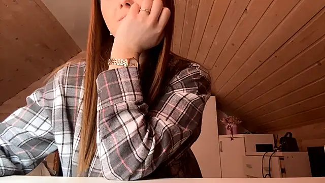 TessSamul online show from March 24, 1:38 pm