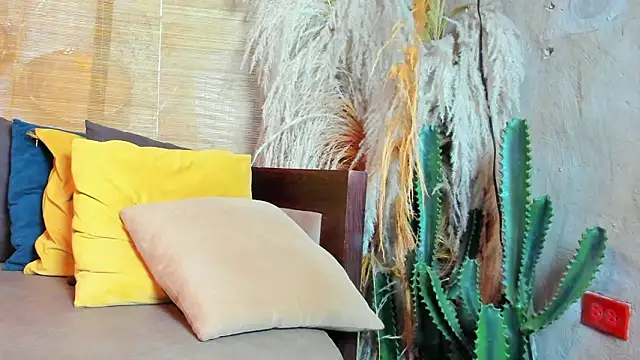 sophieBlair  online show from March 13, 7:15 pm