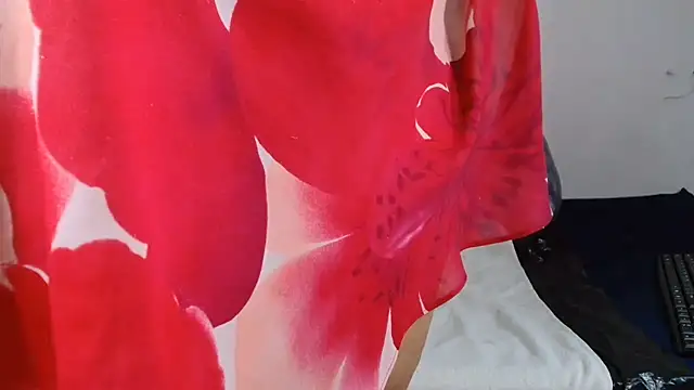 Sweet-Bella17 online show from May 27, 3:47 am
