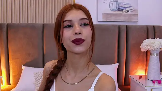 SaraLugo online show from April 17, 9:50 pm