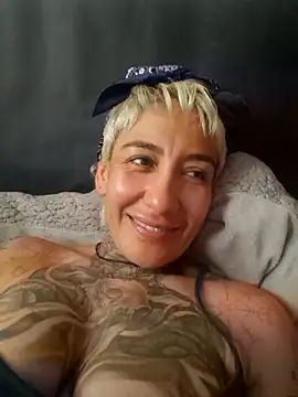 Everlyn sexx online show from April 20, 9:51 pm