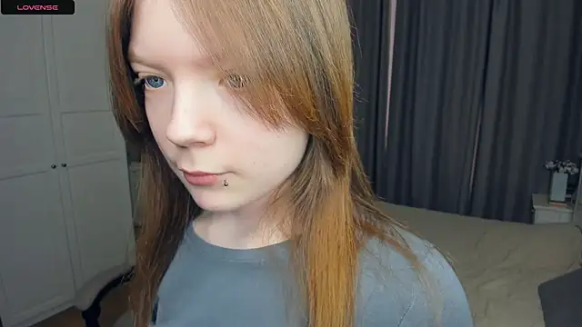 LavenderMitten online show from March 23, 8:31 am