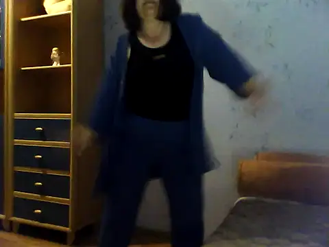 LockyCharm111 online show from March 11, 4:31 pm