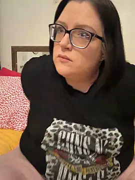 FreaksOffALeash3261 online show from May 26, 4:34 am