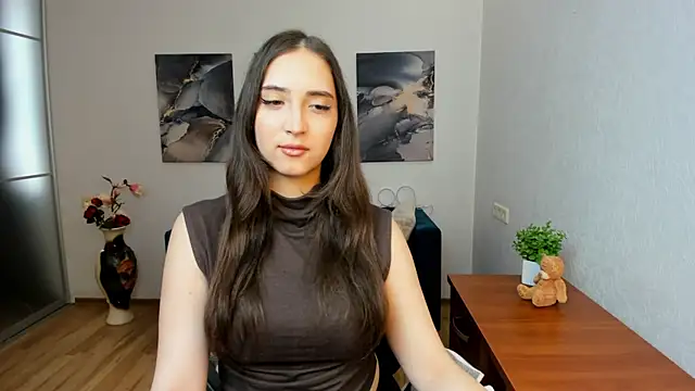 Effy Royse online show from April 6, 5:41 am