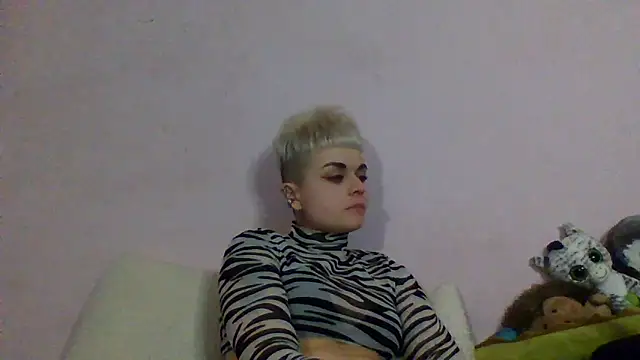 AlisaDear257 online show from April 15, 7:47 pm