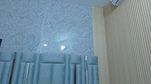 misspaula online show from April 16, 2:34 am