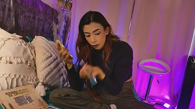 MelanyStone  online show from March 7, 12:12 pm