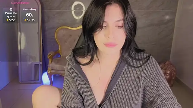 caroline 1s online show from July 9, 7:33 am
