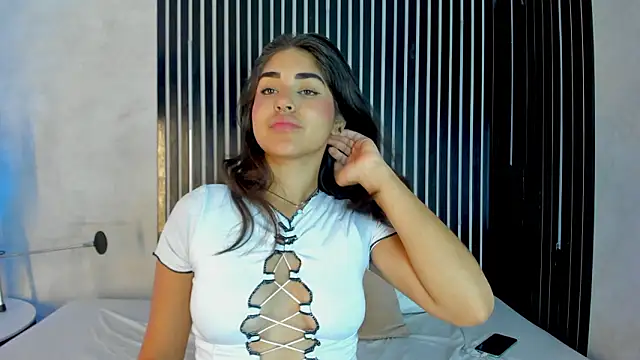 melodyphillips 2  online show from March 8, 2:48 am