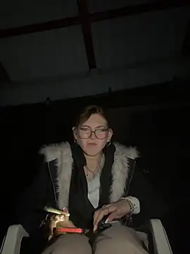 Milli-Kiss online show from March 17, 7:07 pm