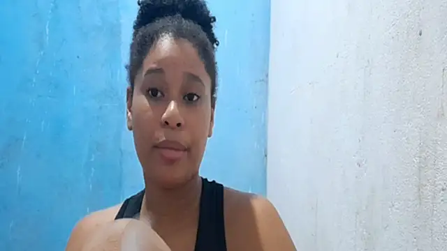 MadelynStamant online show from April 1, 1:41 pm