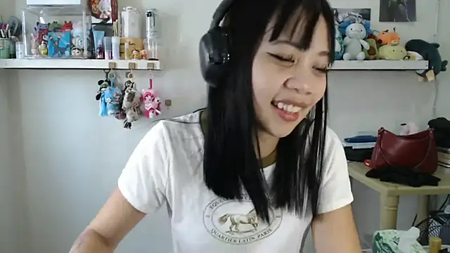 GloryKulikowski online show from March 5, 1:56 am