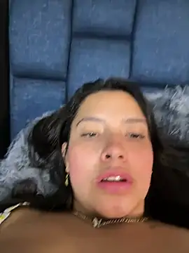 Miss Bella Flame online show from July 21, 11:38 pm