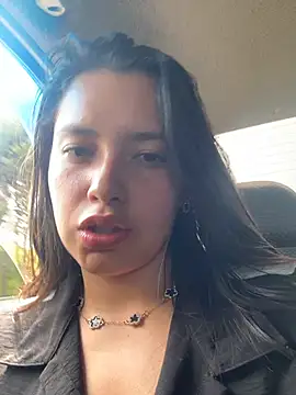 Miss Bella Flame online show from April 14, 7:14 pm