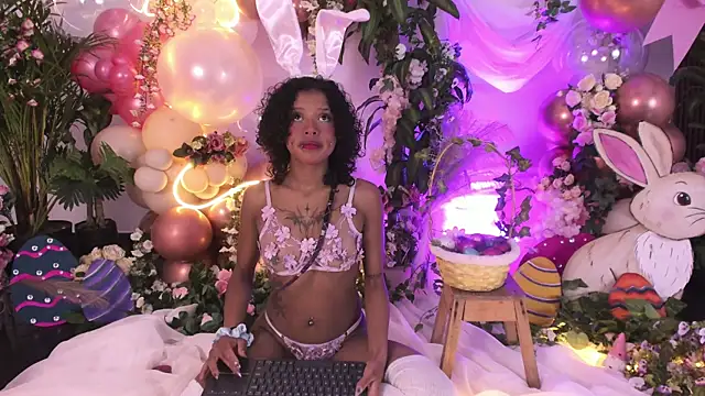 Lunakellerr online show from April 1, 11:11 am