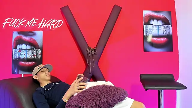 BOYS PLAY online show from March 20, 9:25 am