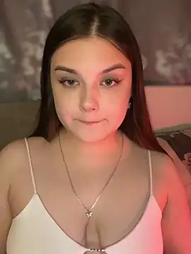 SophieLees online show from March 26, 7:26 pm