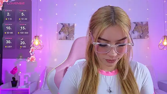 Emma softt online show from April 14, 3:39 am