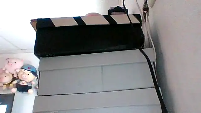 pocahontas hotty online show from April 13, 6:20 pm