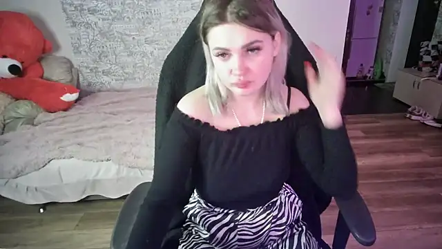 SlankyMic online show from April 12, 6:11 pm