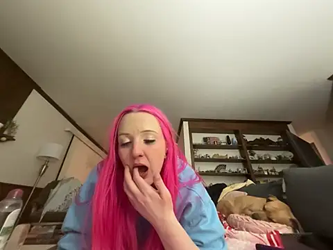 pinkhairfun16 online show from March 19, 3:33 am