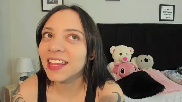 sabbrand0111 online show from April 9, 8:25 pm