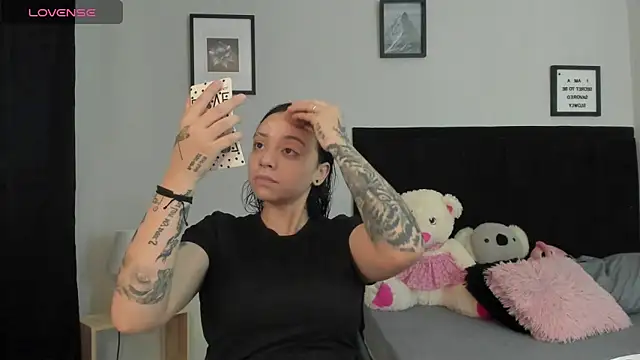 sabbrand0111 online show from April 1, 7:11 pm