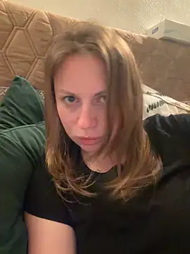 Frenchgirl45 online show from March 6, 1:23 am