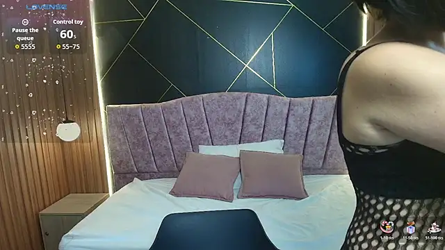 MoriahStorm online show from March 3, 12:33 pm