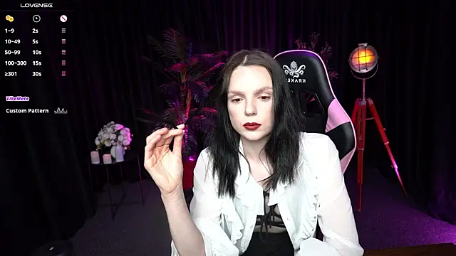 Wild Alice me online show from March 25, 4:10 pm