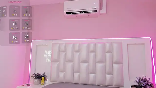 Liia Collins online show from March 21, 6:46 pm