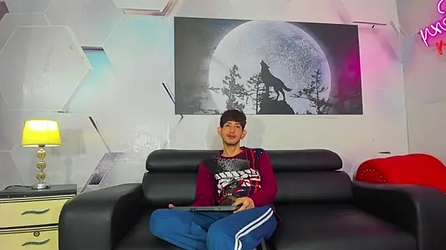 Spicy guys online show from April 16, 1:11 pm