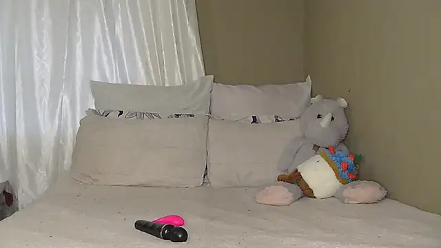 EBONYDEEVA68 online show from February 28, 4:17 pm