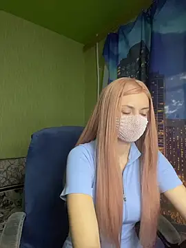 SophieBlackwood online show from May 28, 8:12 am