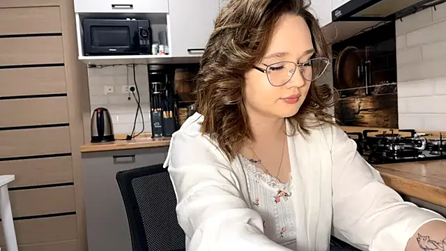 AinaSmith online show from March 12, 12:19 pm