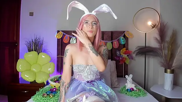 AnnaDenver online show from April 1, 12:55 am