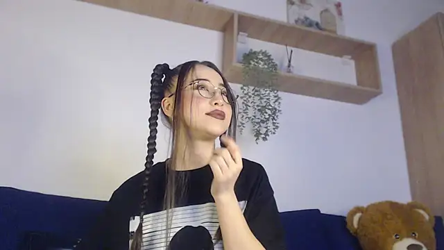 SPICYKC online show from April 21, 9:00 pm