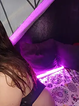 ValeriaSalvino online show from March 23, 7:09 pm