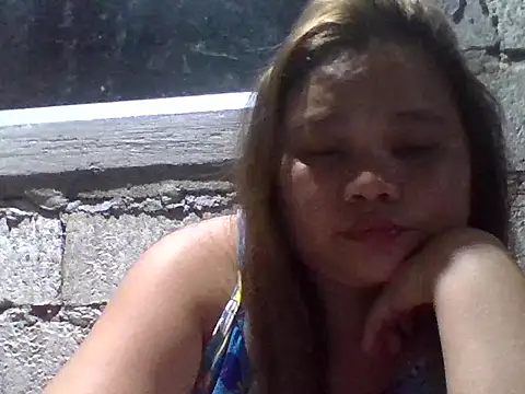 sweetlyn31 online show from July 13, 1:56 pm