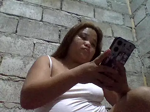 sweetlyn31 online show from July 8, 8:16 am